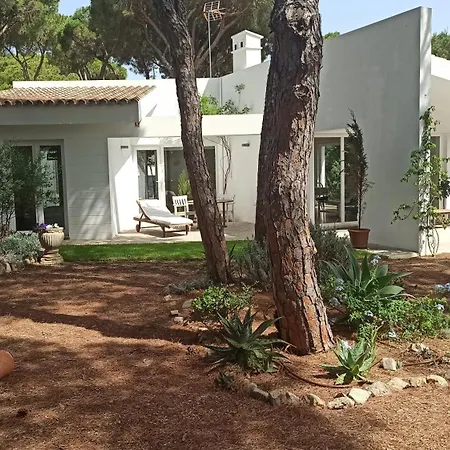 Diseno Y Luz Entre Pinos Holiday home *